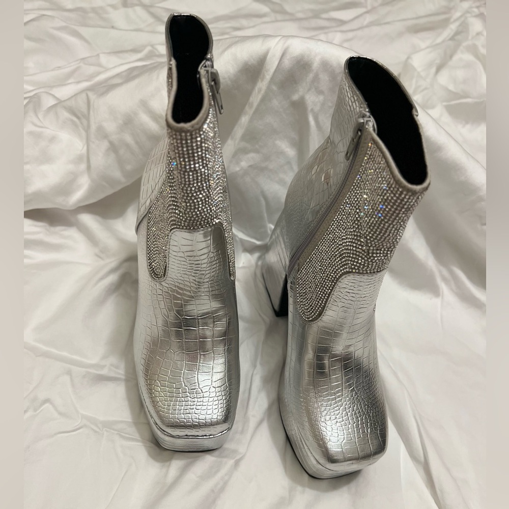 Silver sparkle platform Boots - Picture 2 of 9